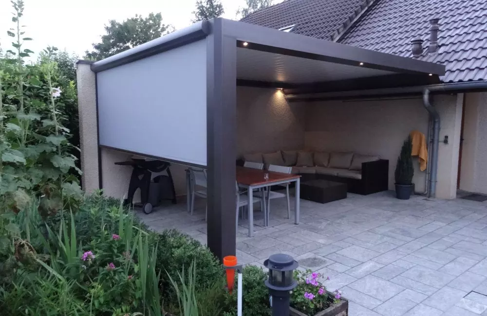 luminaires LED et store intégré