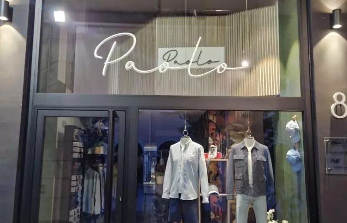 Fabricant et installateur de vitrines à Annecy