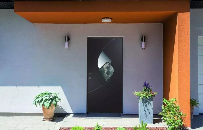 Fabrication de porte d'entrée à Annecy