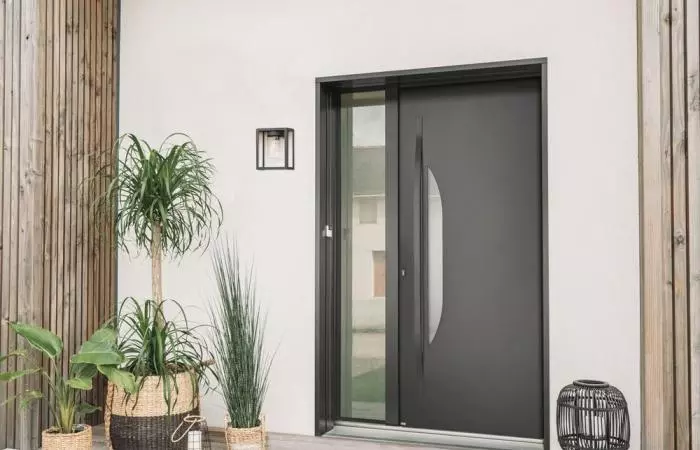 Installateur de porte d'entrée à Annecy