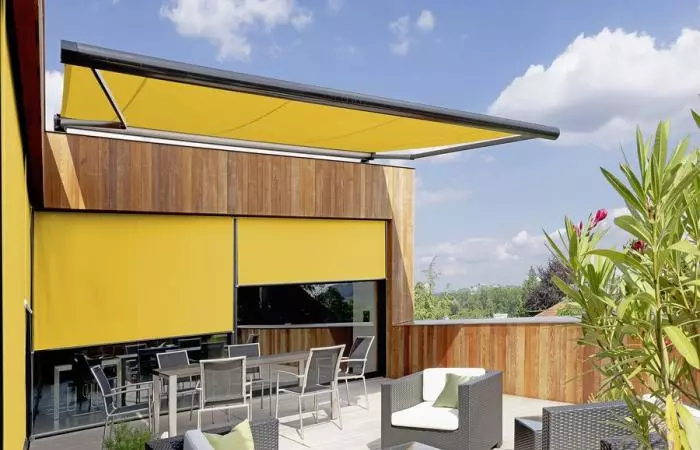 Installer un store sur ma terrasse