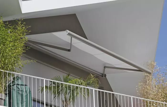 Stores bannes sur mesure pour ma terrasse