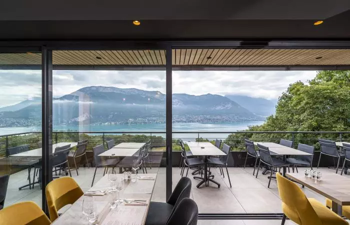 Baie coulissante sur mesure pour les pro